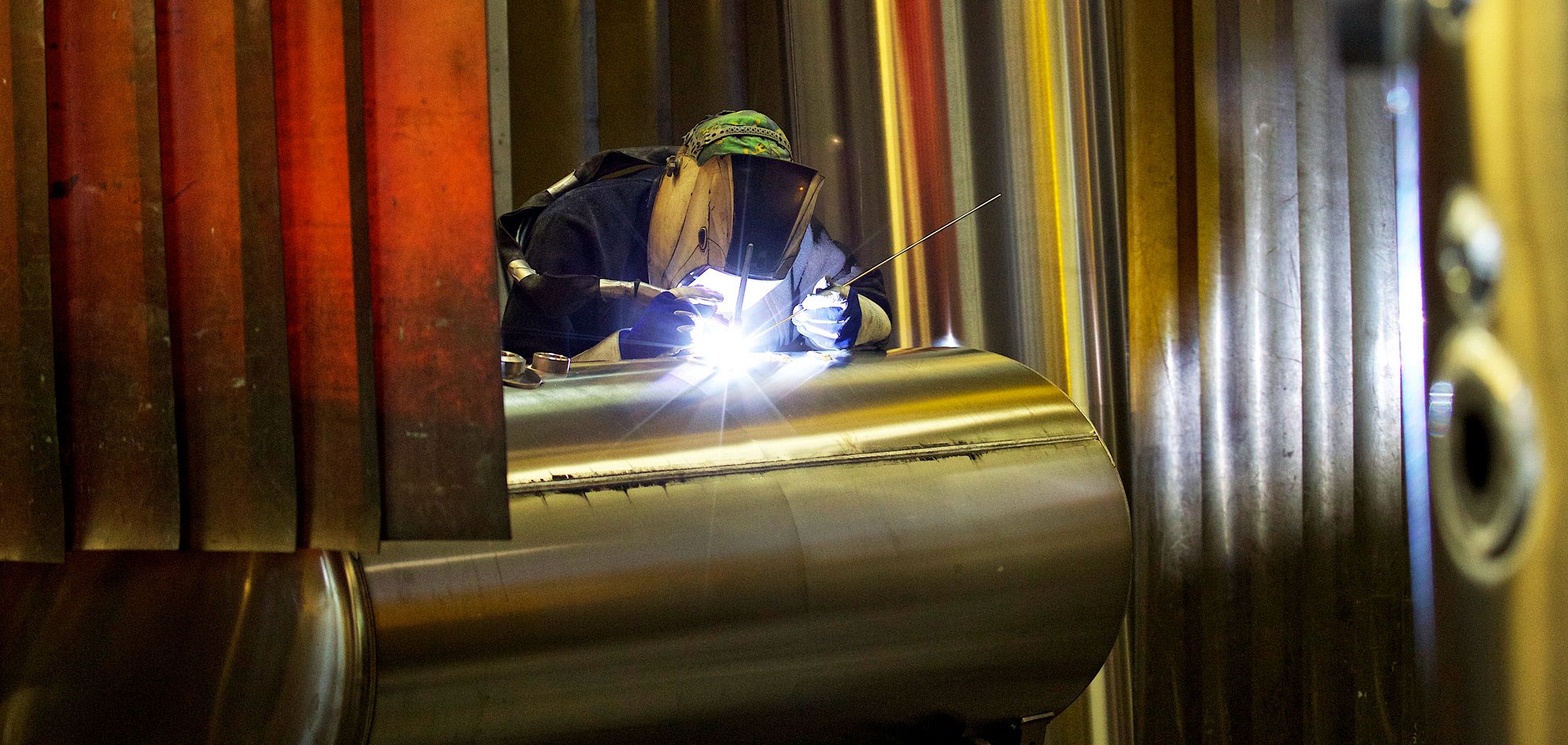 Fuel <span>Tanks</span></h3><p>Designed to fit many brands, your Northside Industries fuel tank is designed to the highest specifications and meets several regulatory certification requirements.</p>